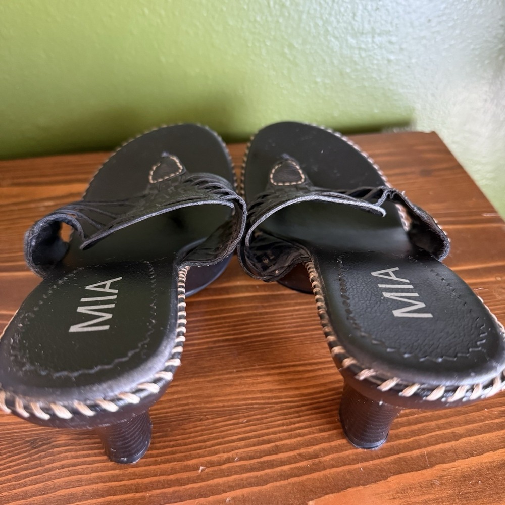 Vintage 90s Y2K MIA Blk Leather Stitched Kitten Heel Thong Sandals Brazil Sz 8.5 - Picture 4 of 15